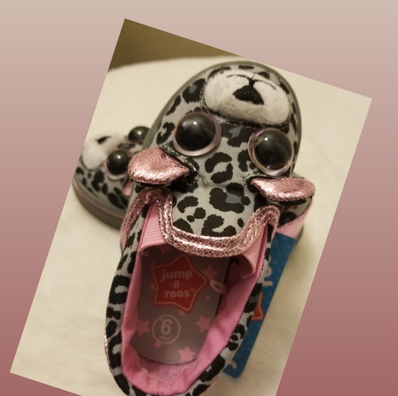BNWT, Toddler girl size 6, Jump A Roos Slip Ons - Picture 3 of 4